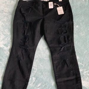 Torrid Black Sophia skinny shred Jean 16R